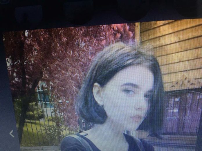 У Дрогобичі зникла 15-річна дівчина (фото) У Дрогобичі зникла 15-річна дівчина (фото)