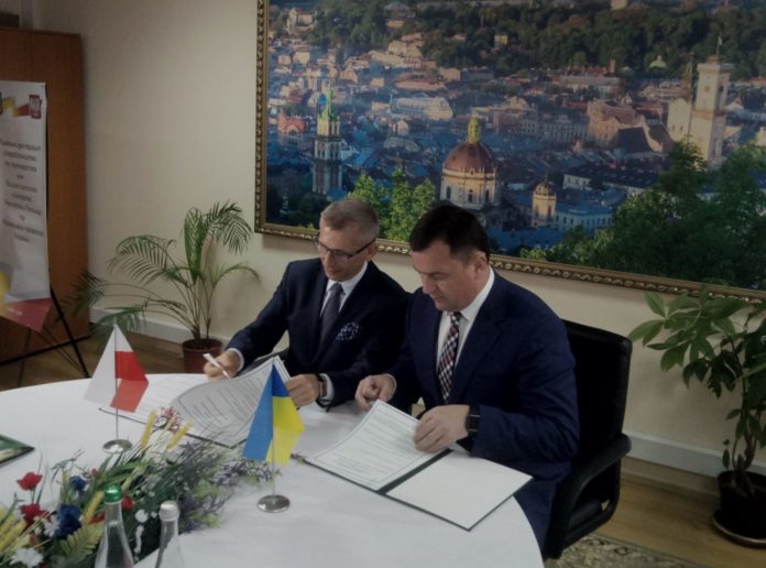 Україна і Польща спільно проведуть аудит транскордонних перевезень небезпечних відходів Україна і Польща спільно проведуть аудит транскордонних перевезень небезпечних відходів