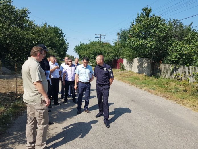 На Кіровоградщині вже шосту добу шукають 17-річну дівчину На Кіровоградщині вже шосту добу шукають 17-річну дівчину