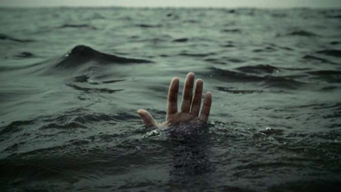 У Херсонській області під час шторму у морі потонули п’ять відпочивальників У Херсонській області під час шторму у морі потонули п’ять відпочивальників