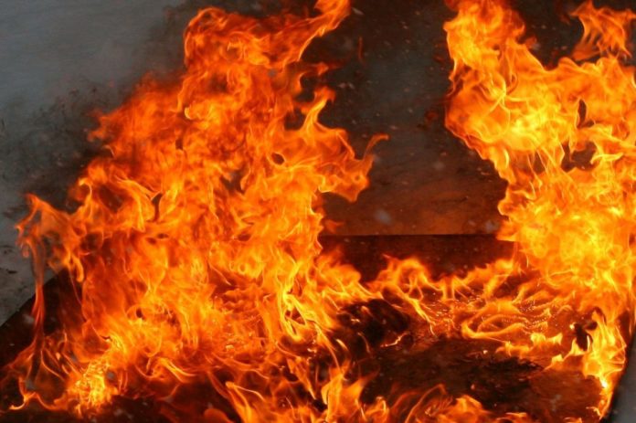 Під час пожежі у Солонці отримав опіки чоловік Під час пожежі у Солонці отримав опіки чоловік