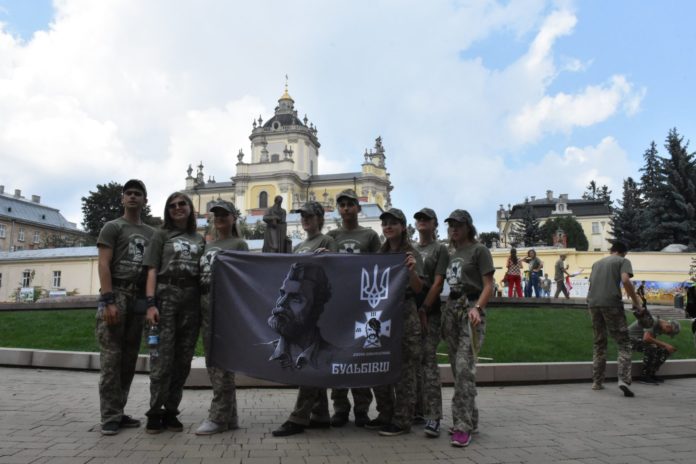 Урочистою ходою центром Львова завершився Всеукраїнський військово-патріотичний вишкіл «Джура – Прикордонник» Урочистою ходою центром Львова завершився Всеукраїнський військово-патріотичний вишкіл «Джура – Прикордонник»