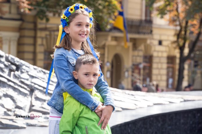 Відеомапінг та тематичні концерти: як у Львові святкуватимуть День Незалежності (програма) Відеомапінг та тематичні концерти: як у Львові святкуватимуть День Незалежності (програма)