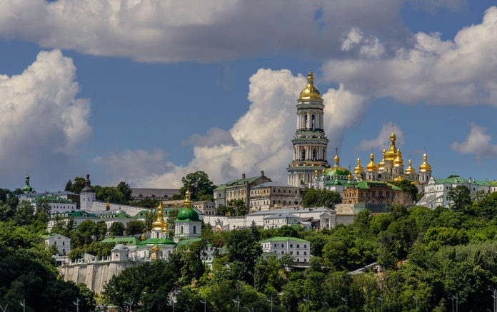 Будівлі, які займає в Україні УПЦ МП, перейдуть у власність єдиної православної церкви, – Філарет Будівлі, які займає в Україні УПЦ МП, перейдуть у власність єдиної православної церкви, – Філарет
