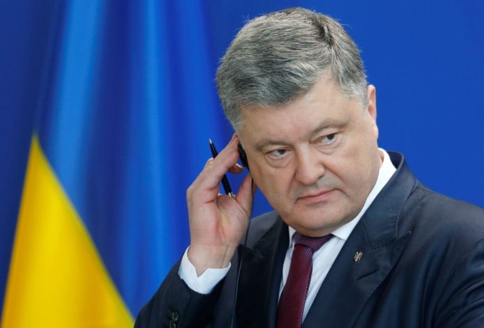 Порошенко відвідає церемонію прощання з сенатором Маккейном у США Порошенко відвідає церемонію прощання з сенатором Маккейном у США