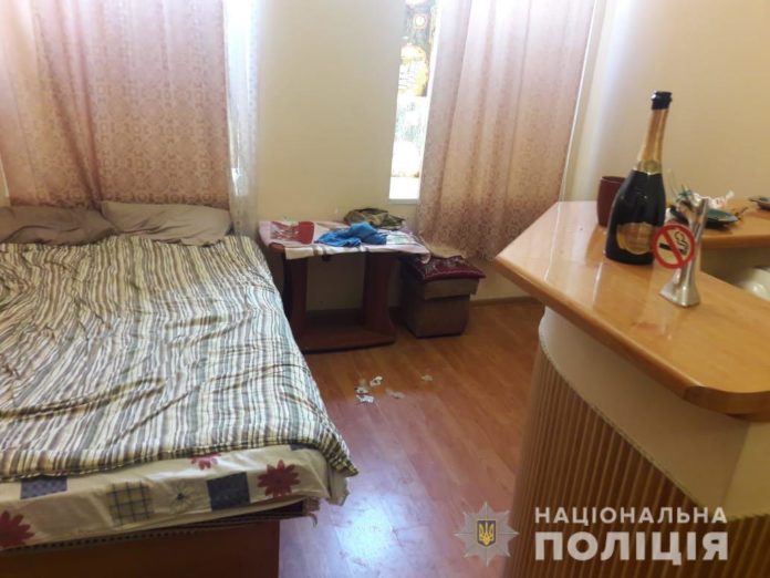 У Львові затримали сутенера і його помічниць У Львові затримали сутенера і його помічниць