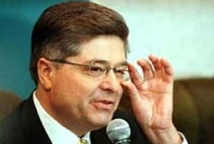 Екс-прем’єру Лазаренку у США готують угоду про «примирення» Екс-прем’єру Лазаренку у США готують угоду про «примирення»