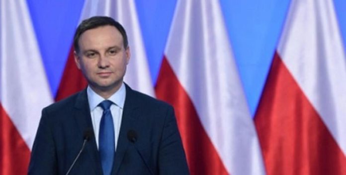 Дуда запевнив Україну в підтримці та нагадав про потребу діалогу щодо історії Дуда запевнив Україну в підтримці та нагадав про потребу діалогу щодо історії
