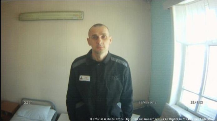 Олег Сенцов голодує в російській колонії уже 100 днів Олег Сенцов голодує в російській колонії уже 100 днів