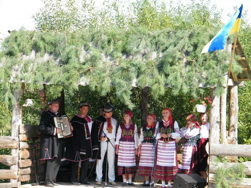 Персональний гід Львівщиною: до Медового спасу на медові фестини (фото) - 3