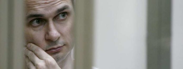 Це був чийсь злий жарт, — сестра Сенцова прокоментувала новину про його «звільнення» Це був чийсь злий жарт, — сестра Сенцова прокоментувала новину про його «звільнення»