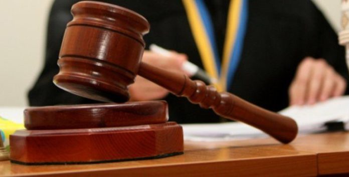 Чоловіка, який на березі озера зарізав знайомого, судитимуть на Львівщині Чоловіка, який на березі озера зарізав знайомого, судитимуть на Львівщині