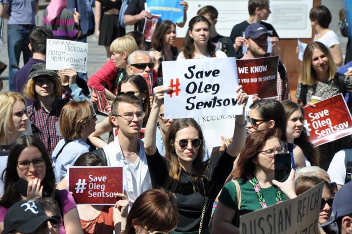 У Львові пройде письменницький марафон на підтримку Олега Сенцова У Львові пройде письменницький марафон на підтримку Олега Сенцова