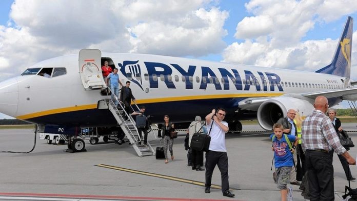 З України вилетів перший рейс Ryanair З України вилетів перший рейс Ryanair