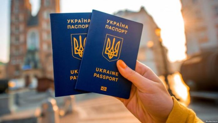 Український паспорт став 24-им за можливостями в світі
