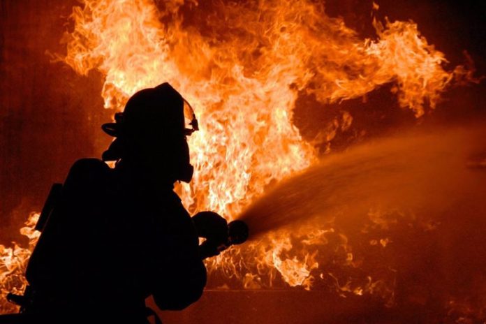 На Львівщині внаслідок пожежі згоріло 4 тонни сіна та тонна пшениці На Львівщині внаслідок пожежі згоріло 4 тонни сіна та тонна пшениці