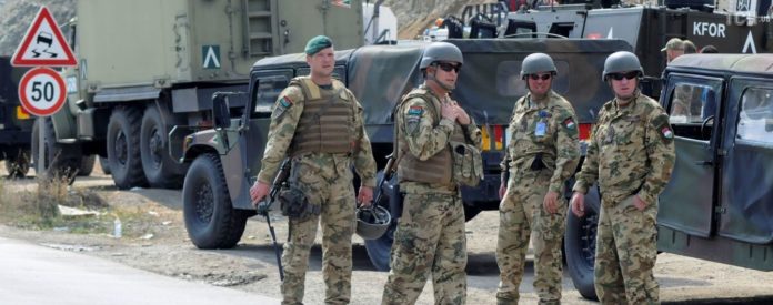 Президент Сербії розпорядився привести армію в стан повної боєготовності Президент Сербії розпорядився привести армію в стан повної боєготовності