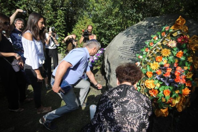 У Львові вшанували пам’ять жертв Янівського концтабору У Львові вшанували пам’ять жертв Янівського концтабору