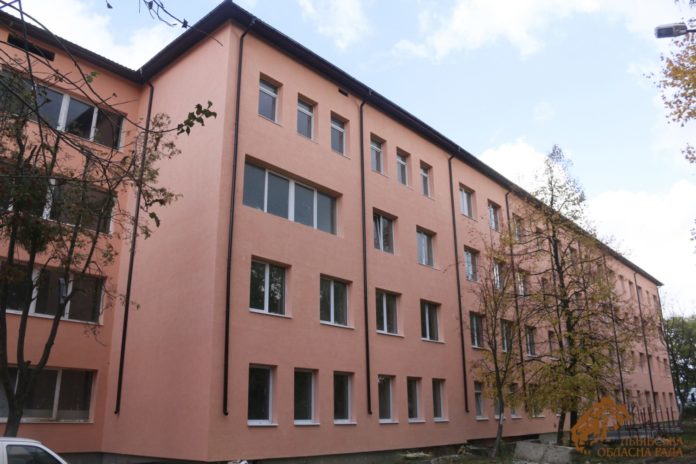 На реконструкцію перинатального центру у Львові витратять ще майже 119 мільйонів гривень На реконструкцію перинатального центру у Львові витратять ще майже 119 мільйонів гривень