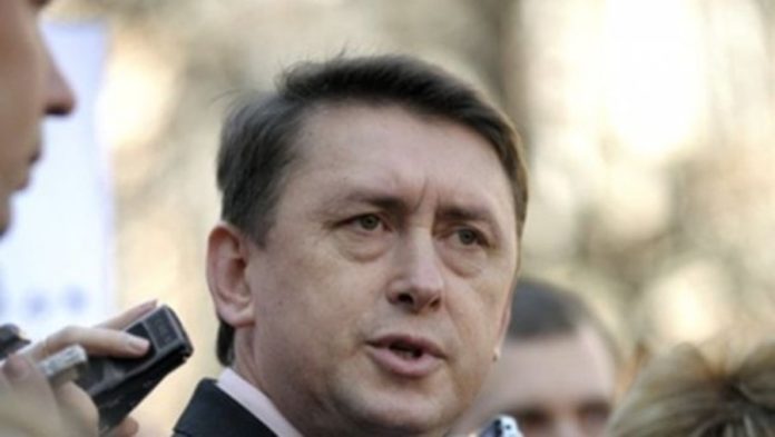Касетний скандал: майора Мельниченка підозрюють у держзраді, суд дав дозвіл на його затримання Касетний скандал: майора Мельниченка підозрюють у держзраді, суд дав дозвіл на його затримання