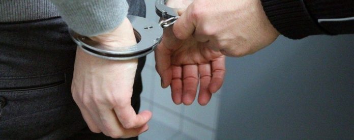 Підлітку, який важко поранив двох юнаків через дівчину, загрожує 8 років ув’язнення Підлітку, який важко поранив двох юнаків через дівчину, загрожує 8 років ув’язнення