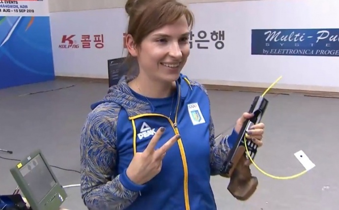 Українка взяла «золото» на ЧС зі спортивної стрільби