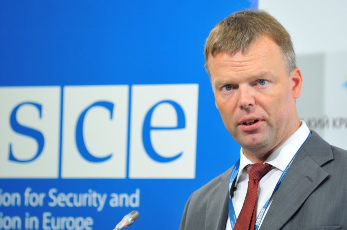 Хуг залишає посаду заступника голови ОБСЄ в Україні Хуг залишає посаду заступника голови ОБСЄ в Україні
