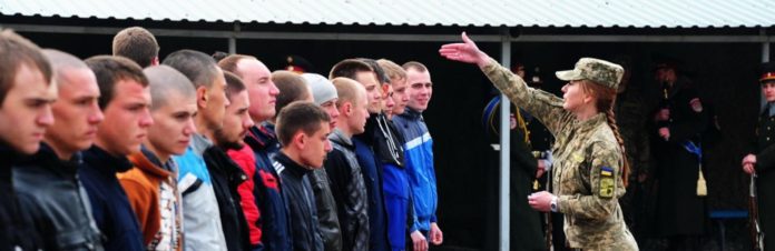 Кабмін збільшив кількість «осінніх» призовників Кабмін збільшив кількість «осінніх» призовників
