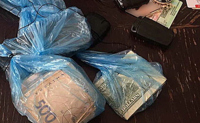 Суд виправдав екс-керівника Львівської митниці, якого звинувачували у хабарництві Суд виправдав екс-керівника Львівської митниці, якого звинувачували у хабарництві