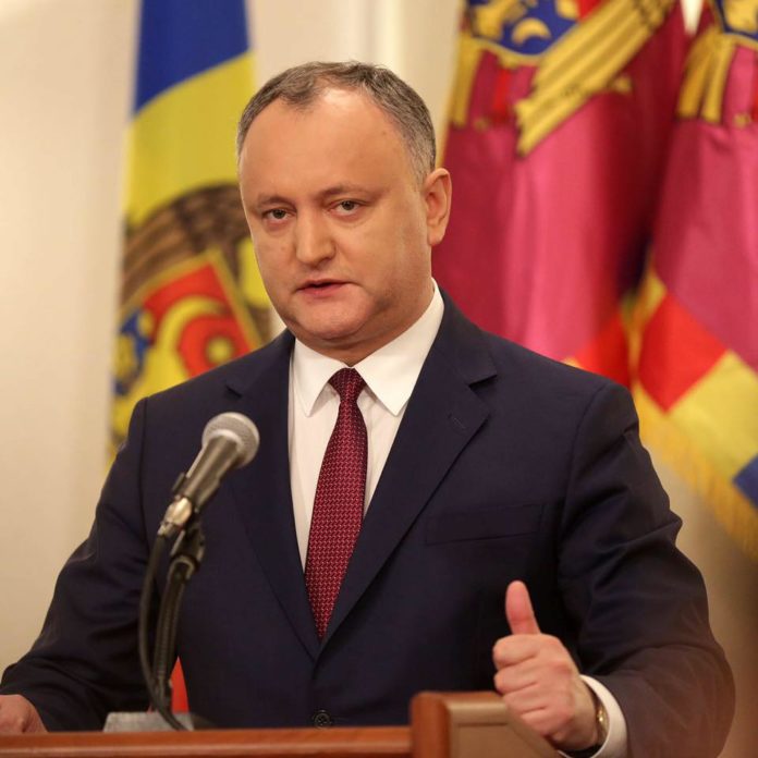 Опубліковане відео моменту аварії з кортежем президента Молдови Опубліковане відео моменту аварії з кортежем президента Молдови