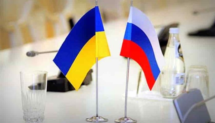 Порошенко увів в дію рішення РНБОУ про припинення дії Договору про дружбу з Росією Порошенко увів в дію рішення РНБОУ про припинення дії Договору про дружбу з Росією