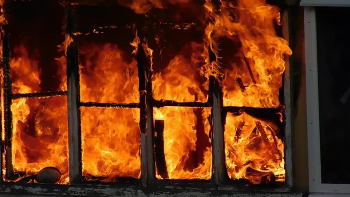 У Львові під час пожежі загинула людина У Львові під час пожежі загинула людина