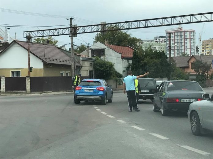 Через змагання з тріатлону у центрі Львова ускладнений рух Через змагання з тріатлону у центрі Львова ускладнений рух