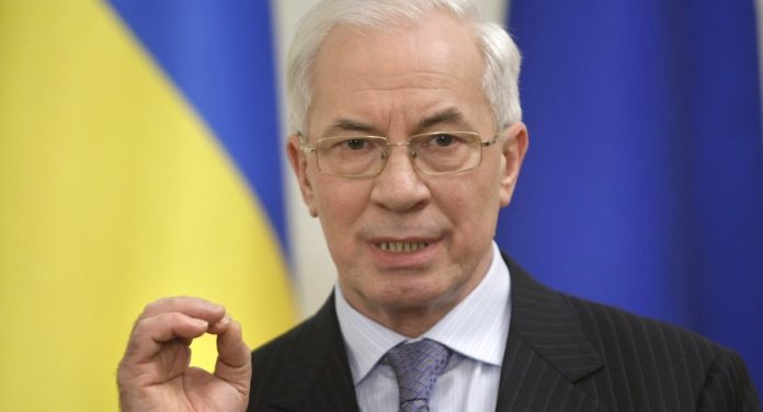 Азарова з сином ГПУ підозрює в отриманні хабара у 140 мільйонів за призначення міністра Азарова з сином ГПУ підозрює в отриманні хабара у 140 мільйонів за призначення міністра
