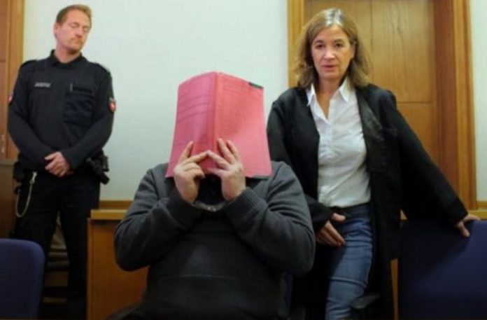 У Німеччині судять медбрата за звинуваченням у вбивстві 100 пацієнтів У Німеччині судять медбрата за звинуваченням у вбивстві 100 пацієнтів