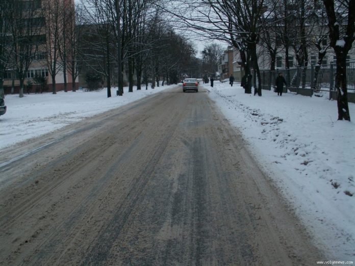 Личаківська райадміністрація купила піскосуміш на понад мільйон, відхиливши дешевші пропозиції Личаківська райадміністрація купила піскосуміш на понад мільйон, відхиливши дешевші пропозиції