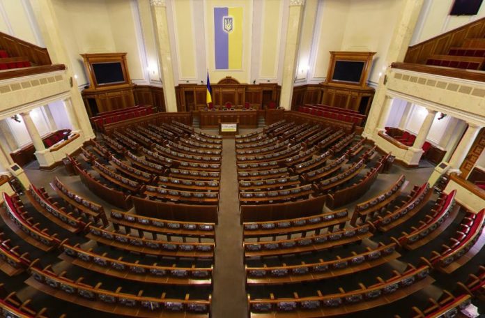 КВУ: у жовтні 54 нардепи пропустили 90% голосувань Верховної Ради КВУ: у жовтні 54 нардепи пропустили 90% голосувань Верховної Ради