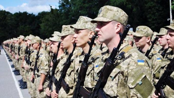 В Україні стартував осінній призов: зі Львівщини планують відправити до війська 810 юнаків В Україні стартував осінній призов: зі Львівщини планують відправити до війська 810 юнаків