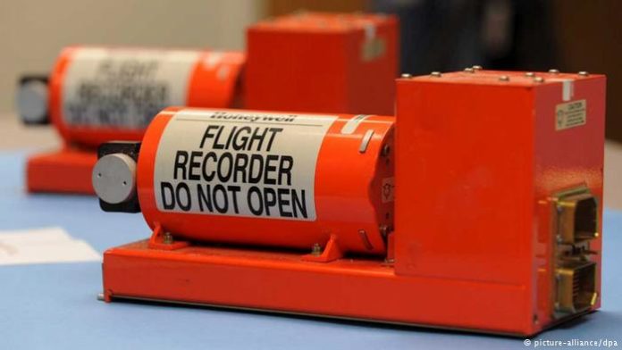 На місці падіння Су-27 знайшли «чорну скриньку» На місці падіння Су-27 знайшли «чорну скриньку»