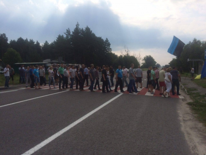 У середу червоноградські шахтарі обіцяють перекрити трасу Львів-Рава-Руська У середу червоноградські шахтарі обіцяють перекрити трасу Львів-Рава-Руська