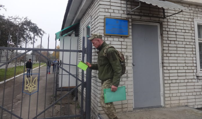 Призовники, які до сьогодні не з’явилися у військкомати, понесуть відповідальність, — Тіщенко Призовники, які до сьогодні не з’явилися у військкомати, понесуть відповідальність, — Тіщенко