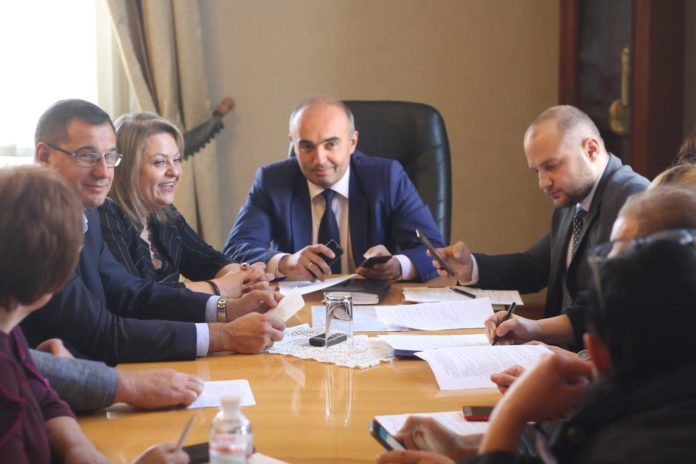 У Львові проведуть повторний конкурс на посаду директора обласного перинатального центру У Львові проведуть повторний конкурс на посаду директора обласного перинатального центру