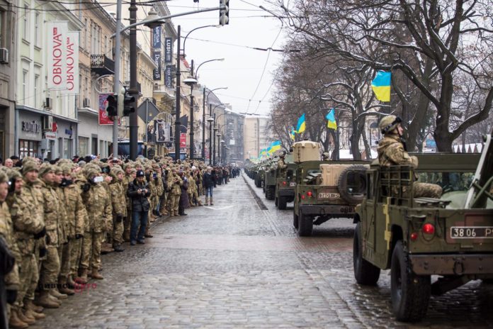 У Львові відбудеться марш захисників України під супровід військової техніки У Львові відбудеться марш захисників України під супровід військової техніки