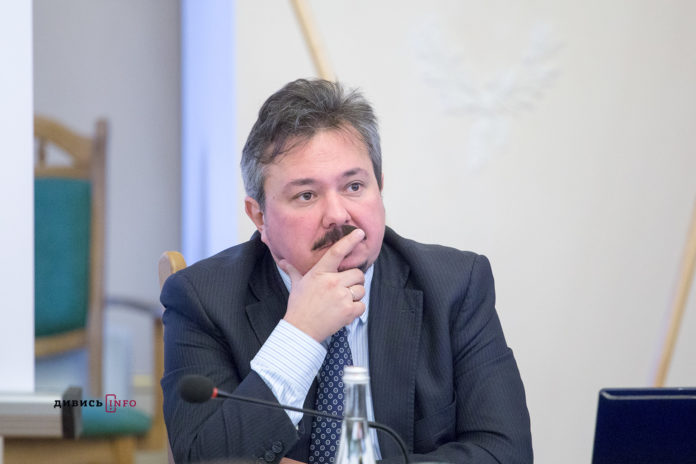 Учасники АТО вимагають передати Будинок воїна історичному музею Учасники АТО вимагають передати Будинок воїна історичному музею