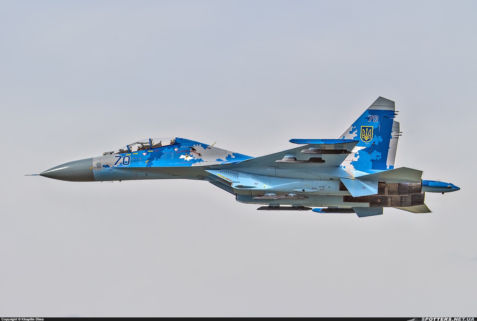 Су-27УБ-бортовий-номер-70