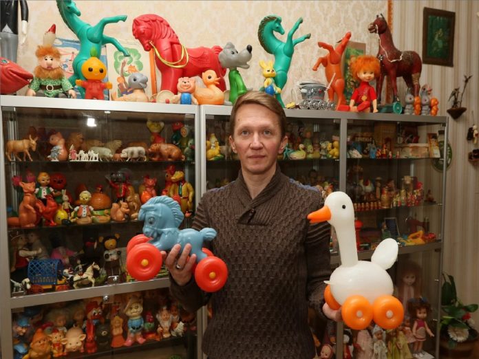 Колекціонер зі Львова відкрив музей іграшок минулого століття (фото) Колекціонер зі Львова відкрив музей іграшок минулого століття (фото)