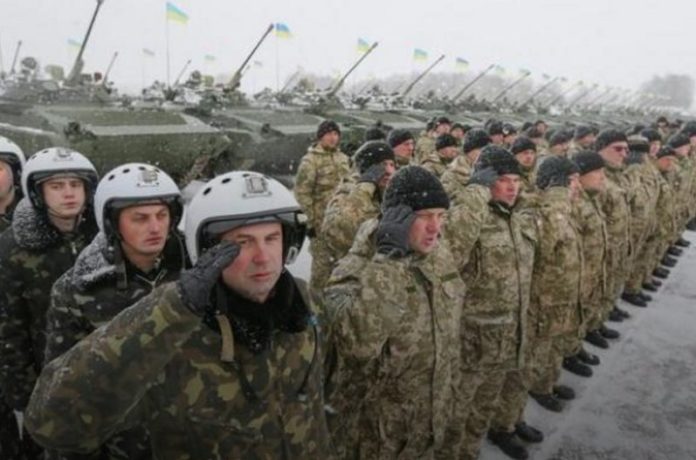 Збройні сили України та СБУ приведено у повну бойову готовність Збройні сили України та СБУ приведено у повну бойову готовність