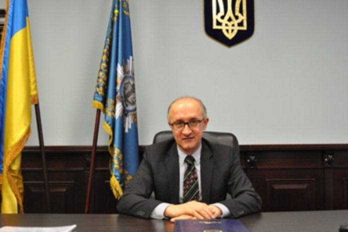 Голову кваліфікаційної комісії суддів облили зеленкою Голову кваліфікаційної комісії суддів облили зеленкою