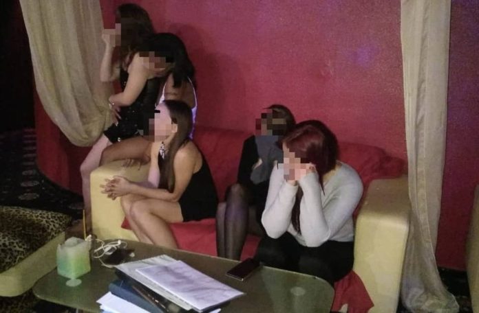 У Києві директор нічного клубу змушував танцівниць до проституції У Києві директор нічного клубу змушував танцівниць до проституції
