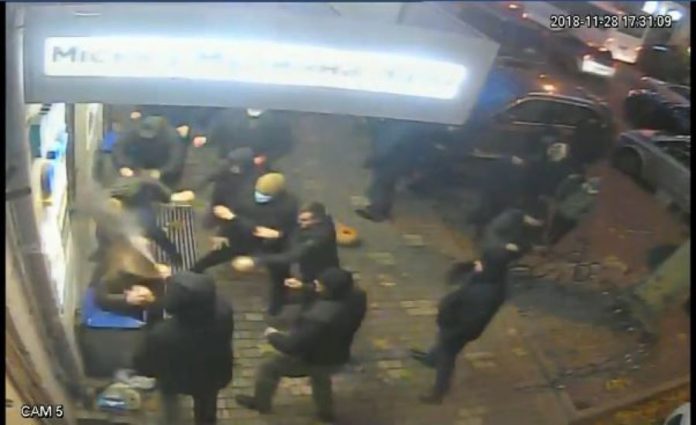 «На межі закону»: у Гриценка відреагували на вчорашній інцидент в Одесі (відео) «На межі закону»: у Гриценка відреагували на вчорашній інцидент в Одесі (відео)